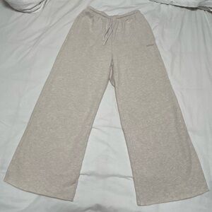 Aritzia Cozy Sweatfleece Mega Flutter Sweatpant